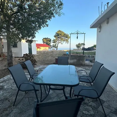 House In Hébergement de vacances *